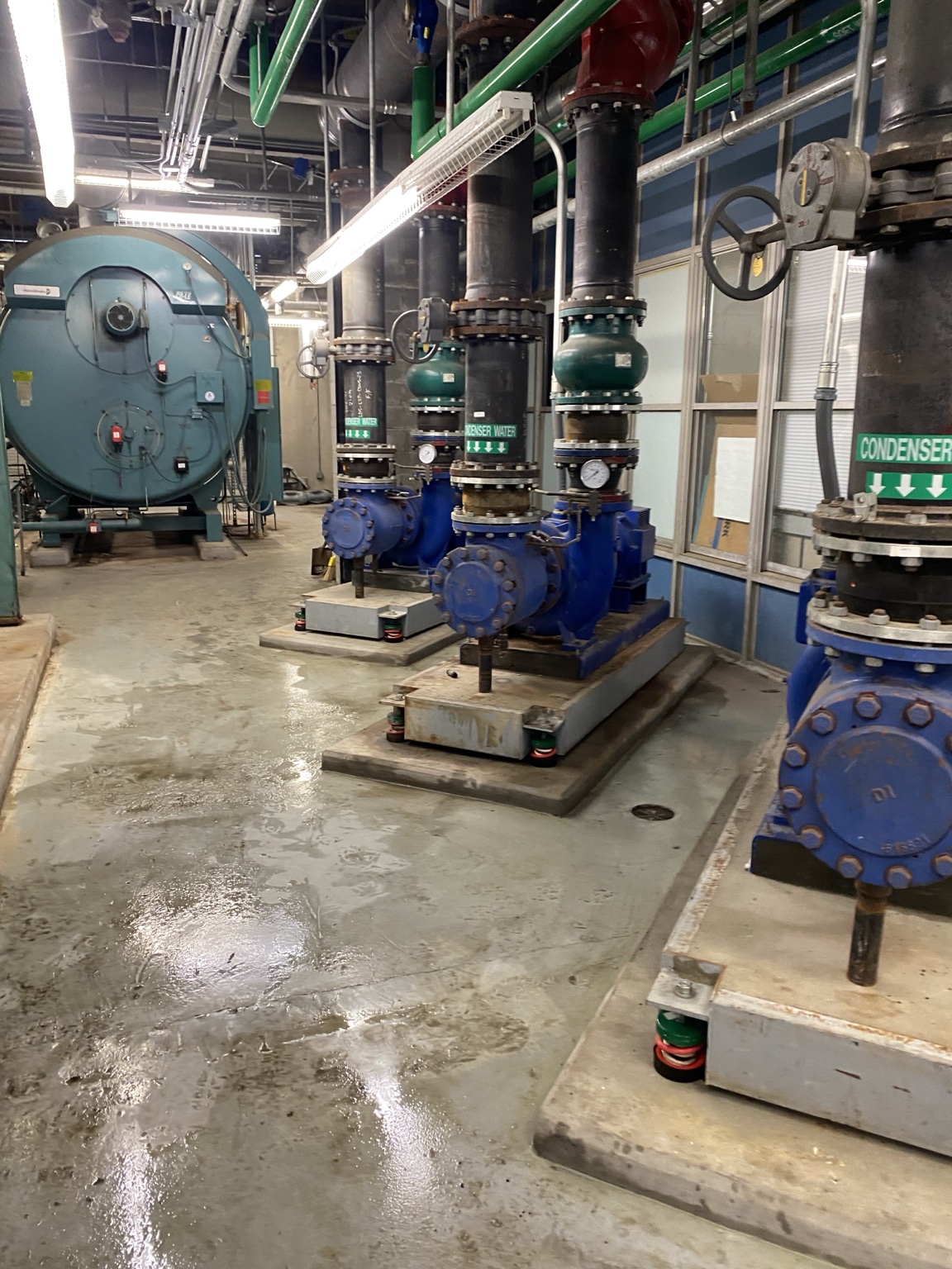 Large condenser water pumps